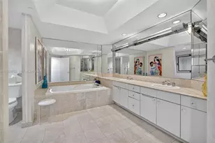 2000 Island Bl, Aventura, FL 33160 - Photo 48