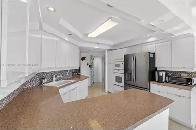 2000 Island Bl #1109, Aventura, FL 33160 - Photo 30
