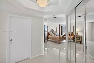 2000 Island Bl, Aventura, FL 33160 - Photo 44