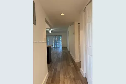 5510 N Lakewood Cir N #524, Margate, FL 33063 - Photo 2