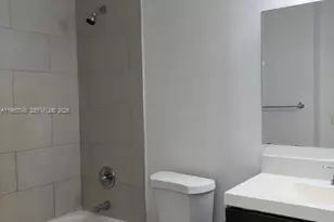 5510 N Lakewood Cir N, Margate, FL 33063 - Photo 12