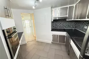 801 Brickell Bay Dr, Miami, FL 33131 - Photo 12