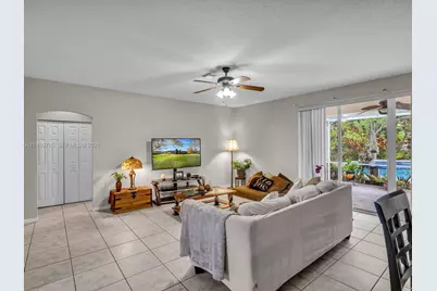 4209 Pinewood Ln, Weston, FL 33331 - Photo 18