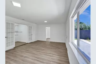 1609 NW 7th Ter, Fort Lauderdale, FL 33311 - Photo 10