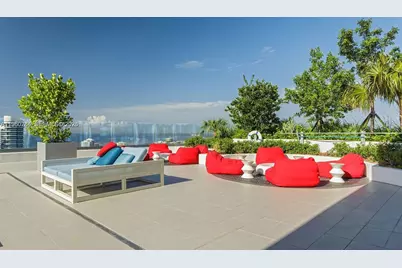 45 SW 9th St #1805, Miami, FL 33130 - Photo 16