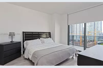 45 SW 9th St #1805, Miami, FL 33130 - Photo 6