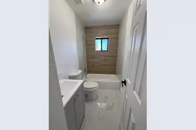 5601 NW 31st Ave #B, Miami, FL 33142 - Photo 6