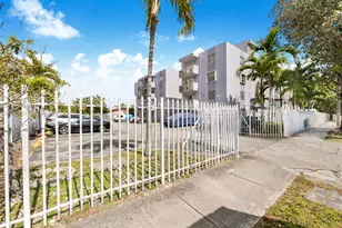 1661 SW 3rd St, Miami, FL 33135 - Photo 16