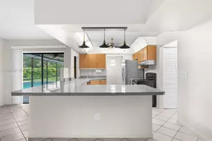 4264 NW 95th Terrace, Sunrise, FL 33351 - Photo 8