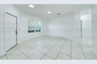 14885 NE 7th Ave #14883, Miami, FL 33161 - Photo 20