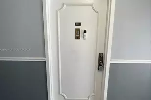 13685 NE 10th Ave, North Miami, FL 33161 - Photo 2