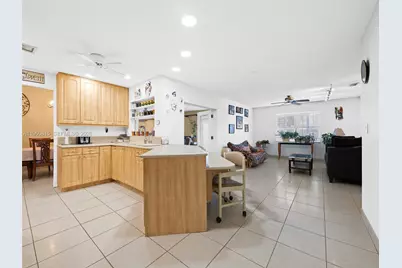 11905 SW 48th Ct, Cooper City, FL 33330 - Photo 4