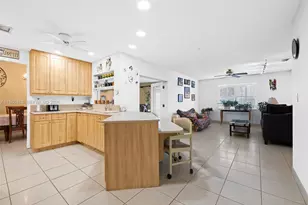 11905 SW 48th Ct, Cooper City, FL 33330 - Photo 4