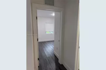 224 NW 57th St #B, Miami, FL 33127 - Photo 10