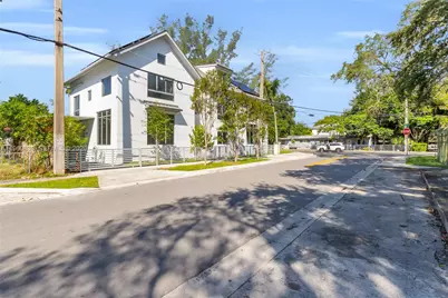 3204 Plaza St, Miami, FL 33133 - Photo 26
