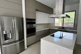 3204 Plaza St, Miami, FL 33133 - Photo 1