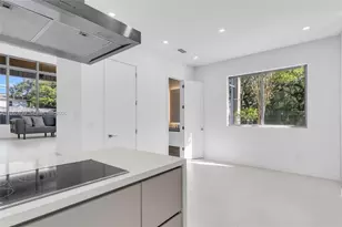 3204 Plaza St, Miami, FL 33133 - Photo 2