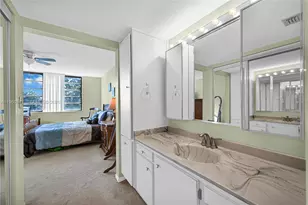 1101 Colony Point Cir, Pembroke Pines, FL 33026 - Photo 20