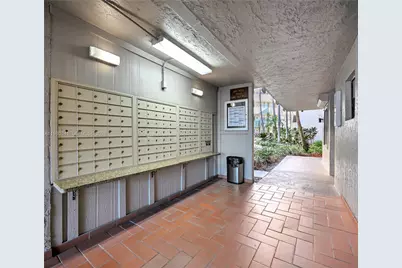 1101 Colony Point Cir #422, Pembroke Pines, FL 33026 - Photo 30