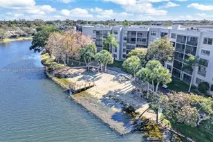 1101 Colony Point Cir, Pembroke Pines, FL 33026 - Photo 46