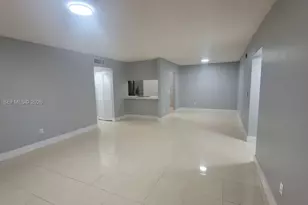 8520 SW 149th Ave, Miami, FL 33193 - Photo 2