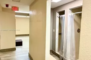 20301 W Country Club Dr, Aventura, FL 33180 - Photo 38