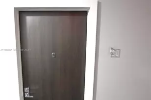 20301 W Country Club Dr, Aventura, FL 33180 - Photo 12