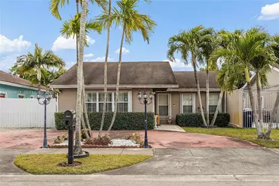 16216 SW 304th Ter, Homestead, FL 33033 - Photo 1