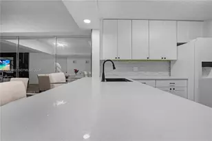 23380 Carolwood Ln, Boca Raton, FL 33428 - Photo 10