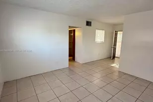 16851 NE 18th Ave, North Miami Beach, FL 33162 - Photo 4