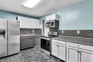 6901 Cypress Rd, Plantation, FL 33317 - Photo 4