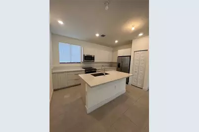 4935 NW 84th Ave #0, Doral, FL 33166 - Photo 4