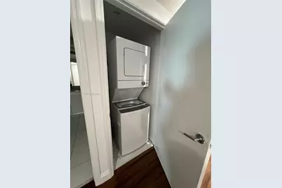 55 SE 6th St #2307, Miami, FL 33131 - Photo 14