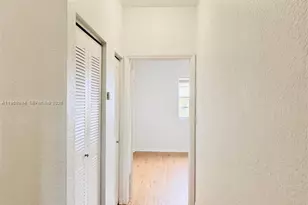 5610 NW 114th Pl, Doral, FL 33178 - Photo 8