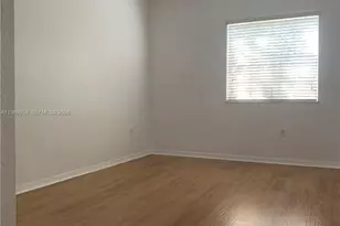 5610 NW 114th Pl, Doral, FL 33178 - Photo 10