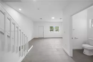 529 NW 56th St, Miami, FL 33127 - Photo 18