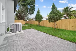 529 NW 56th St, Miami, FL 33127 - Photo 12