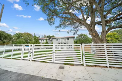 529 NW 56th St, Miami, FL 33127 - Photo 6