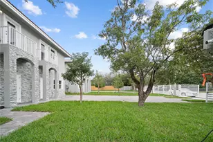 529 NW 56th St, Miami, FL 33127 - Photo 10