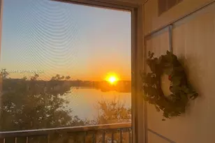 1401 SW 134th Way, Pembroke Pines, FL 33027 - Photo 2