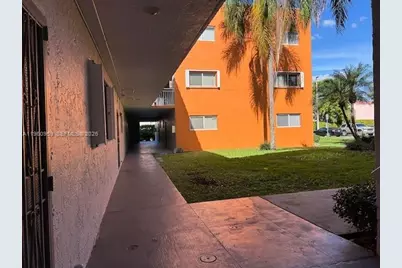 11301 SW 200th St #109-A, Miami, FL 33157 - Photo 2