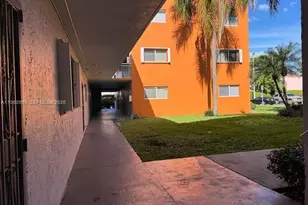 11301 SW 200th St, Miami, FL 33157 - Photo 2