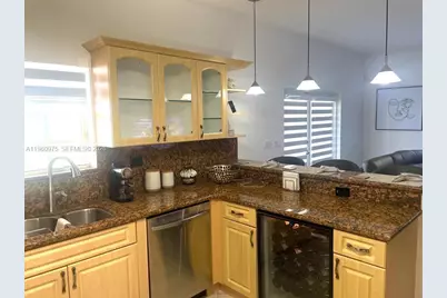 6762 SW 157th Ct, Miami, FL 33193 - Photo 8