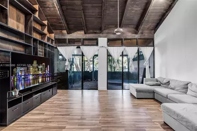 10911 N Lakeview Dr, Pembroke Pines, FL 33026 - Photo 8