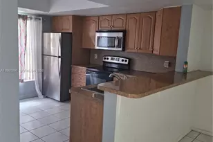 2747 NW 47th Ln, Lauderdale Lakes, FL 33313 - Photo 6