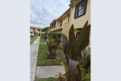 2747 NW 47th Ln #3006, Lauderdale Lakes, FL 33313 - Photo 6