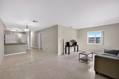 8640 NE 2nd Ave, El Portal, FL 33138 - Photo 10