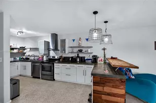 8640 NE 2nd Ave, El Portal, FL 33138 - Photo 32