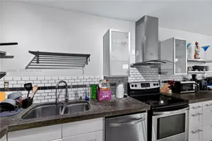 8640 NE 2nd Ave, El Portal, FL 33138 - Photo 34