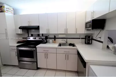 2903 N Miami Beach Blvd #707, North Miami Beach, FL 33160 - Photo 2